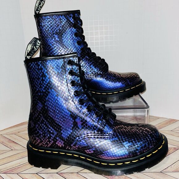 Dr Martens 1460 Snake Embossed Leather Purple Black Women 5 Boots Viper Croc - Picture 8 of 9